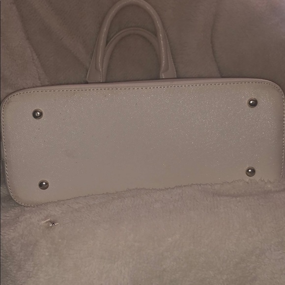Purse - Picture 2 of 3